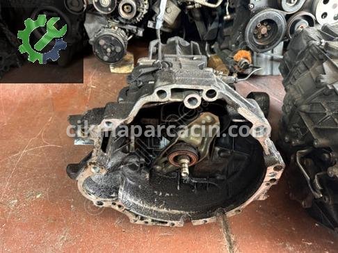 Volkswagen Passat Manuel Şanzıman çıkma parça