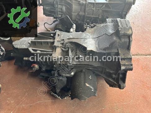 Volkswagen Passat Manuel Şanzıman çıkma parça
