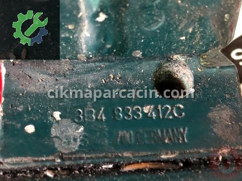 Volkswagen Passat Kapı Menteşesi 3B4833412C çıkma parça