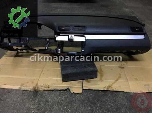 Volkswagen Passat Komple Torpido çıkma parça