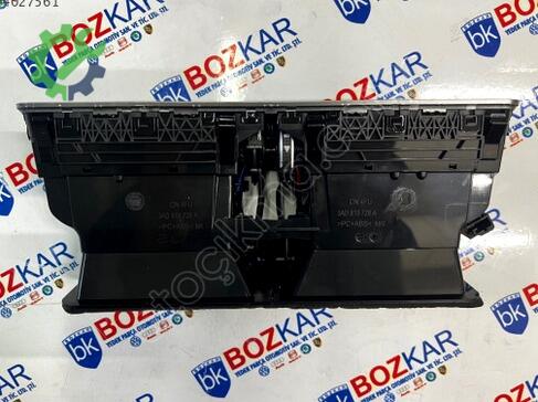 Volkswagen Passat Havalandırma Izgarası 3AD819728A çıkma parça