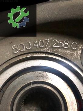 Passat B8 on aks tasiyici cikma 5Q0407257C /5Q0407258C
