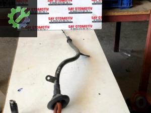 Passat BKP yağ çubuk borusu cikma 03G103634AG