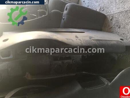 Volkswagen Passat Göğüs çıkma parça