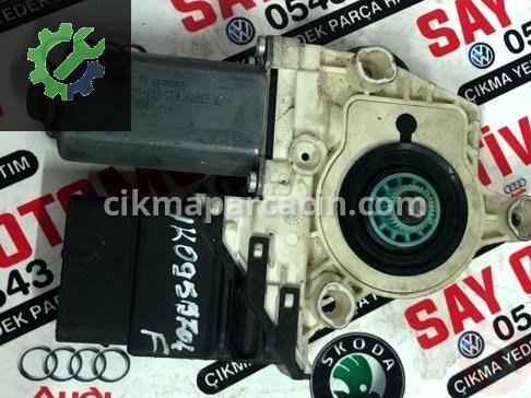 Volkswagen Passat Cam Krikosu 1K0959704F çıkma parça