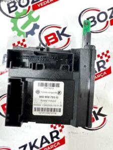 Volkswagen Passat Orijinal Çıkma Cam Motoru 1K0959793G