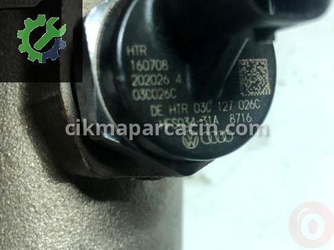 Volkswagen Passat Yakıt Pompası 03C127026C çıkma parça