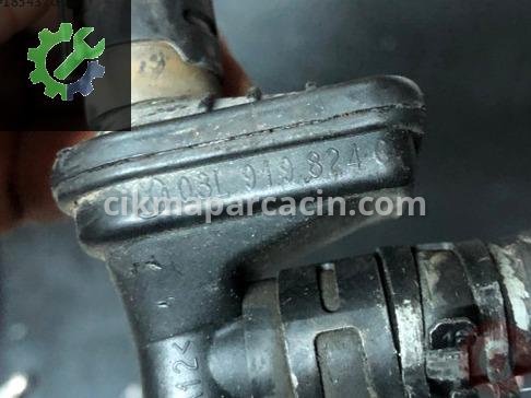 Volkswagen Passat Yakıt Pompası 03L919824C çıkma parça