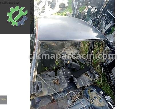 Volkswagen Passat Tavan çıkma parça