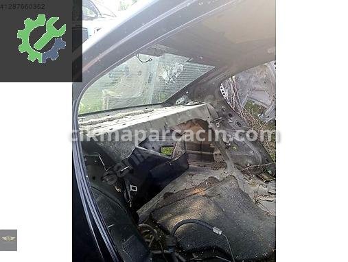 Volkswagen Passat Tavan çıkma parça