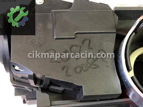 Citroen 208 Sinyal Kolu 98000223ZD çıkma parça