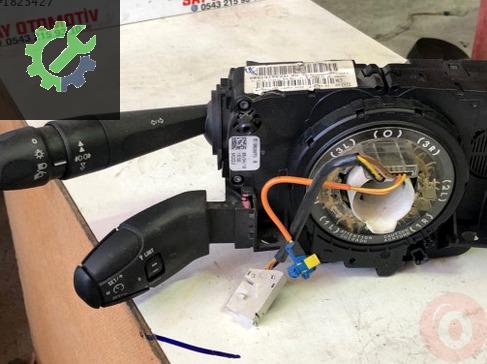 Pejo 208 Citroen sinyal kolu 98030390ZD