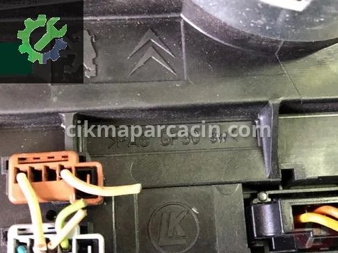 Citroen C4 Sinyal Kolu çıkma parça