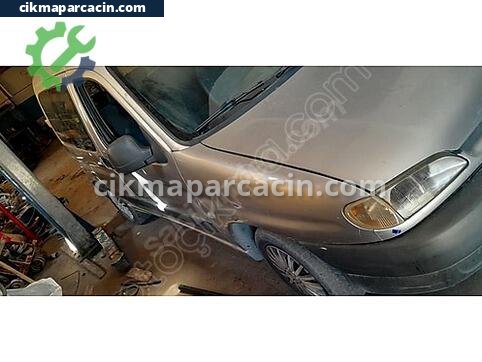 Peugeot Partner Çamurluk çıkma parça