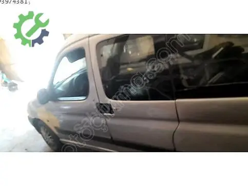 Peugeot Partner Kapı çıkma parça