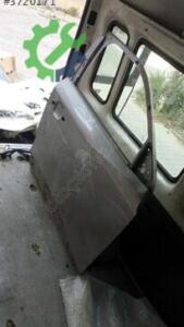 Peugeot 2008 2008 Çıkma Sağ Ön Kapı