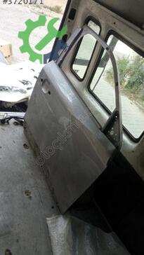 Peugeot 2008 Sağ Ön Kapı çıkma parça
