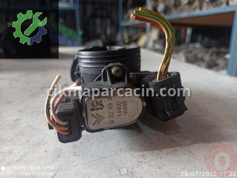 Peugeot 206 Gaz Kelebeği 0012037A4 çıkma parça