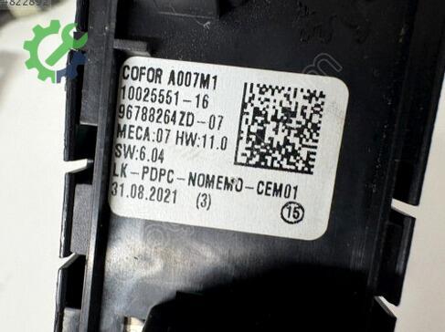 Peugeot 208 Cam Düğmesi 96788264ZD çıkma parça