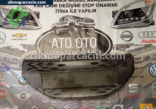 Peugeot 208 Tampon Izgarası çıkma parça