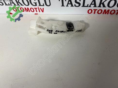 Peugeot 208 Tampon Braketi çıkma parça