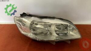 Peugeot 301 2023 Çıkma Sağ Far