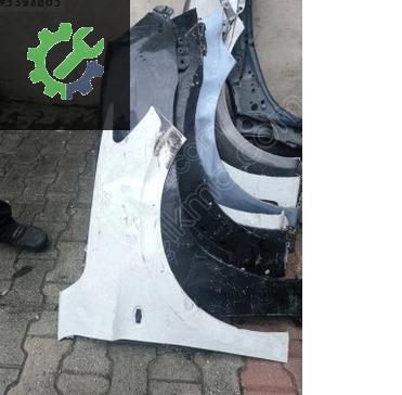 Peugeot 301 Sağ Ön Kapı çıkma parça