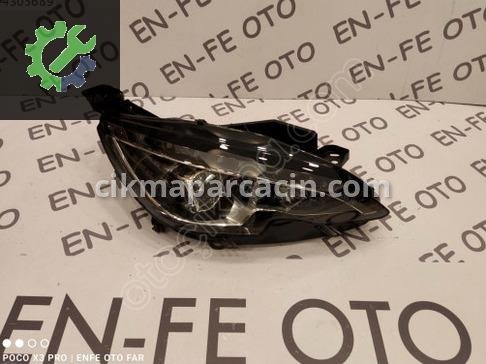 Peugeot 308 Sağ Ön Far çıkma parça