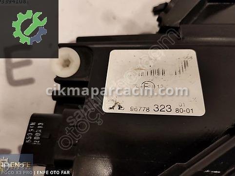 Peugeot 308 Sağ Ön Far çıkma parça