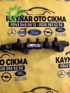 Peugeot 307 2005-2010 Çıkma Enjektör Kütüğü 9654592680