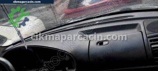 Peugeot Partner Göğüslük çıkma parça
