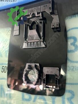 Peugeot Rifter Ön Cam çıkma parça