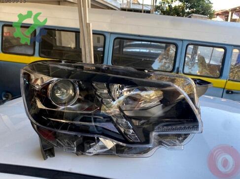 Peugeot Rifter Far çıkma parça