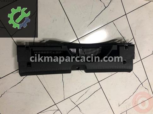 Volkswagen Polo Bagaj İç Plastiği 2G6863459D82V çıkma parça