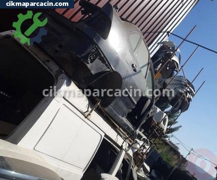Volkswagen Polo Arka Çamurluk çıkma parça