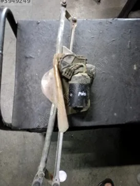 Volkswagen Polo Cam Suyu Deposu çıkma parça