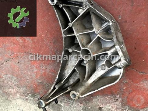 Volkswagen Polo Motor Takozu 03P199206 çıkma parça