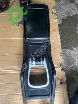 Porsche Cayenne Orta Konsol çıkma parça
