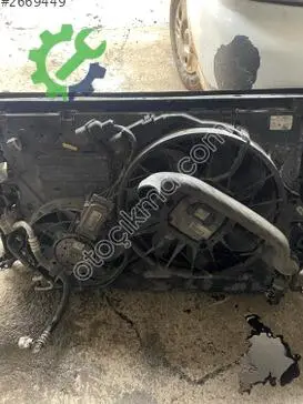 Porsche Cayenne Su Radyatörü çıkma parça