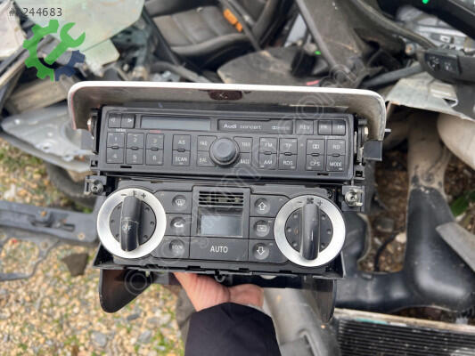 Audi TT Teyp çıkma parça