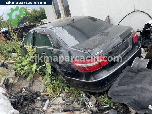 Mercedes-Benz E Serisi Komple Arka çıkma parça