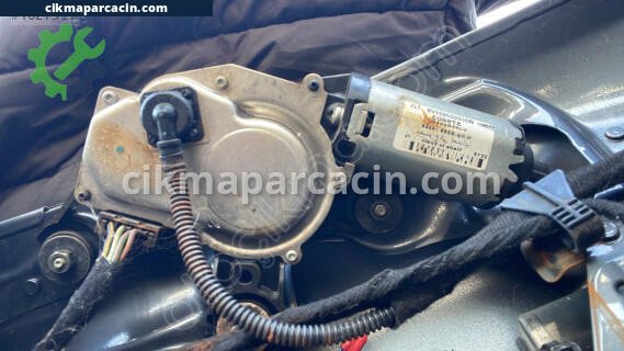 Audi A3 Silecek Motoru çıkma parça