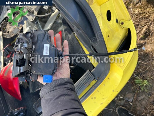 Skoda Fabia Bagaj Kilidi çıkma parça