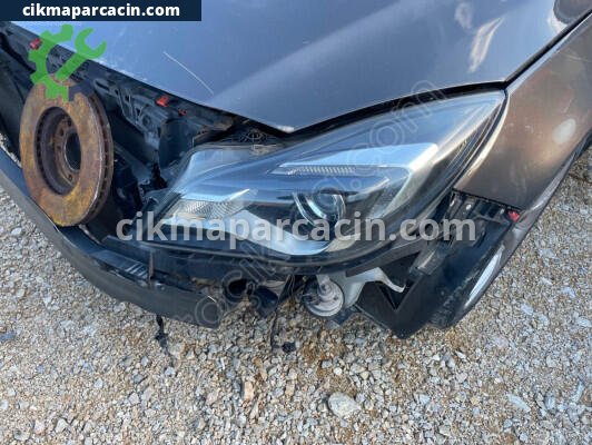 Opel Insignia Far çıkma parça