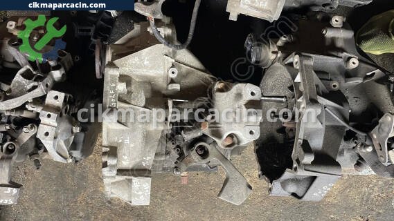 Volkswagen Golf Şanzıman Komple çıkma parça