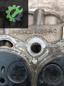 Land Rover Range Rover Silindir Kapağı PBG4D36090-AC çıkma parça