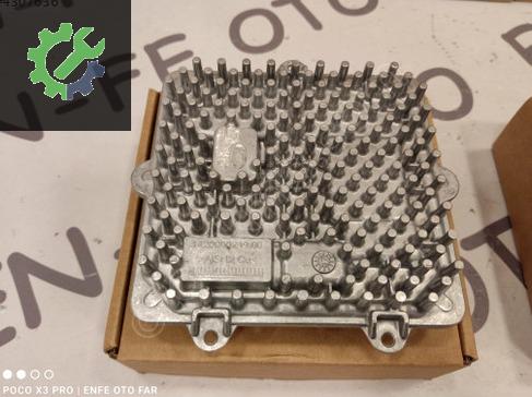 RANGE ROVER VELAR XENON LED FAR BEYNİ J8A2-13E005-BB 1