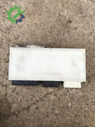 Land Rover Range Rover Beyni YWC000921 çıkma parça