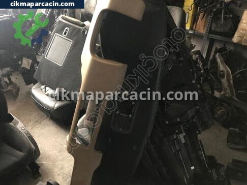 Land Rover Range Rover Göğüs çıkma parça