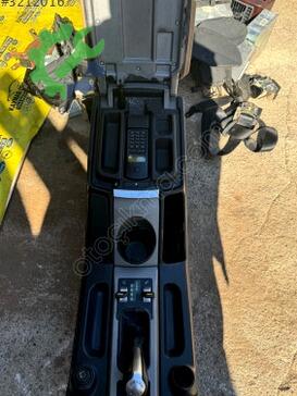 Land Rover Range Rover Orta Konsol çıkma parça